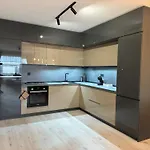 South Bay Luxury * Varna